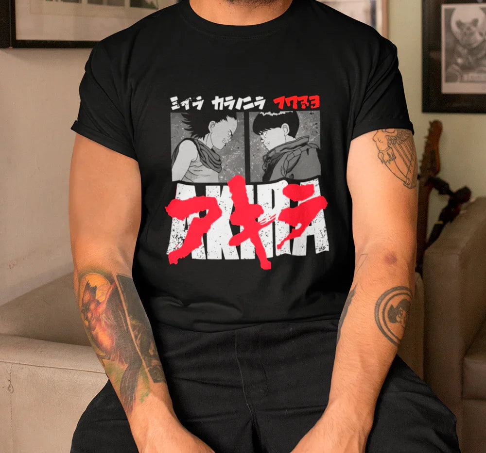 Camiseta Básica Unissex Akira Rivals- preto