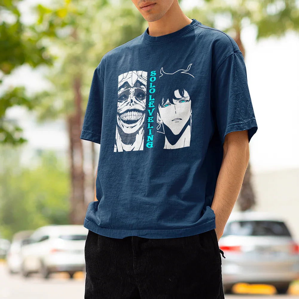 Camiseta Básica Unissex Solo Leveling Sung e Monstro