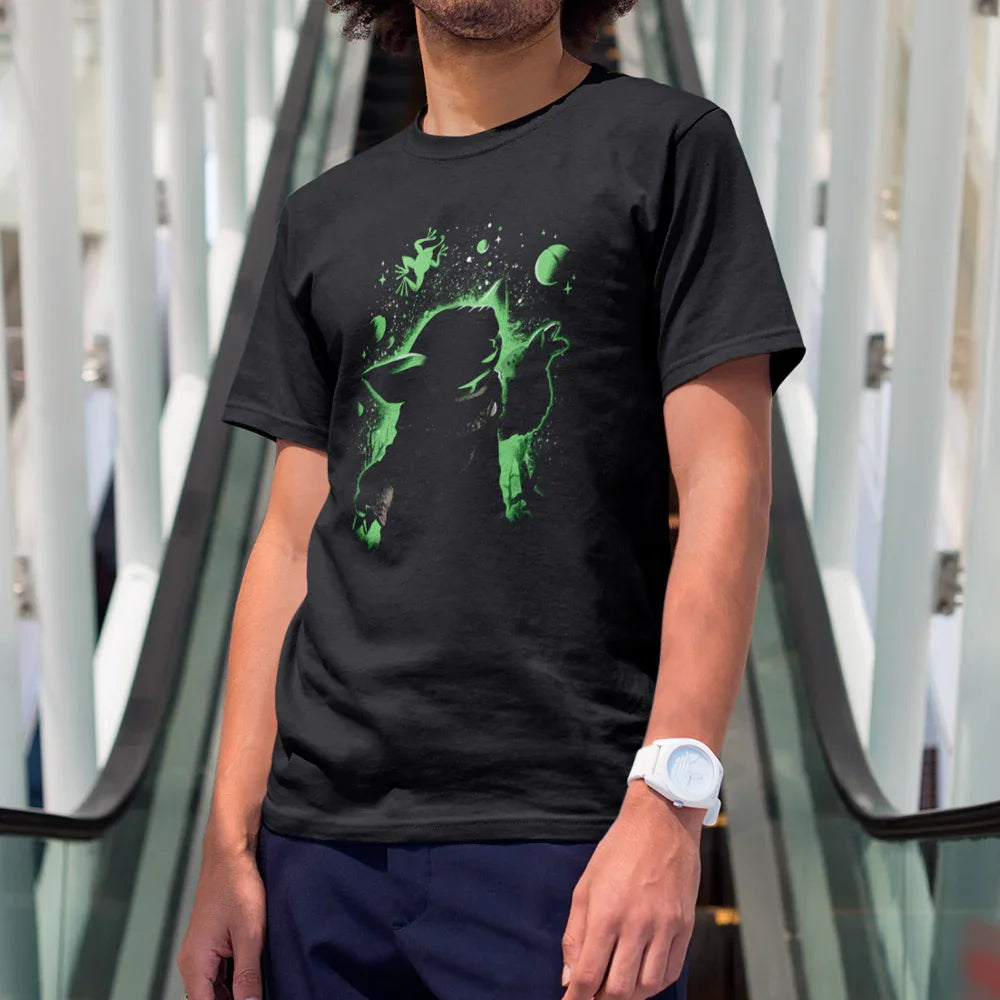 Camiseta Básica Unissex The Mandalorian Baby Yoda Silhueta Verde