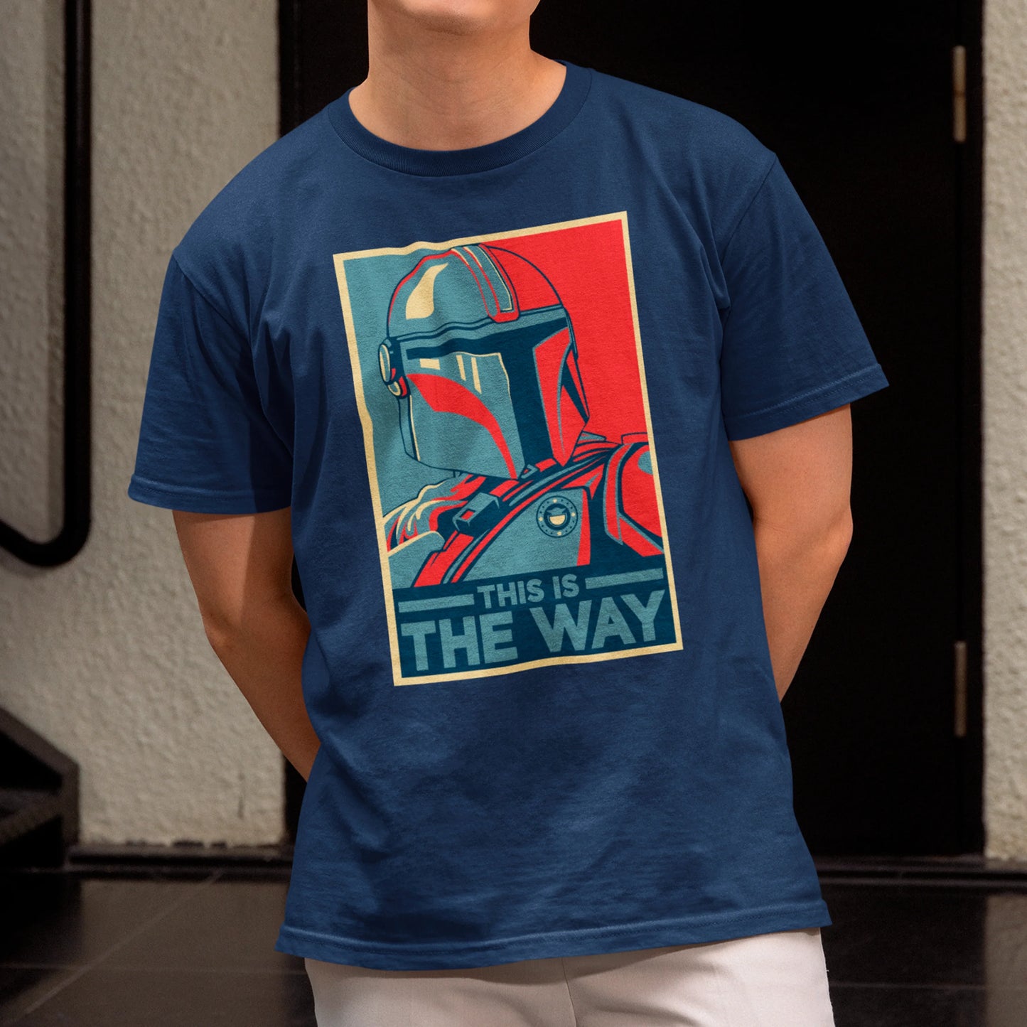 Camiseta Básica Unissex Poster Pop Art Mandalorian