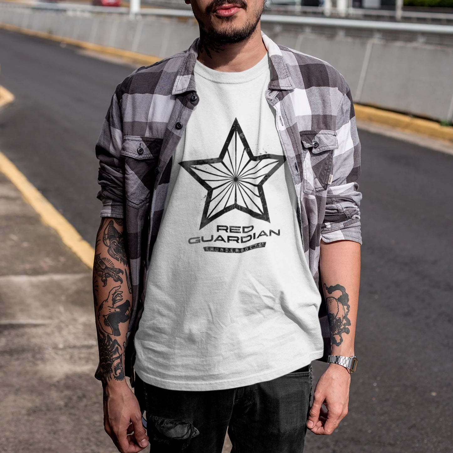 Camiseta Básica Unissex Thunderbolts Logo Red Guardian