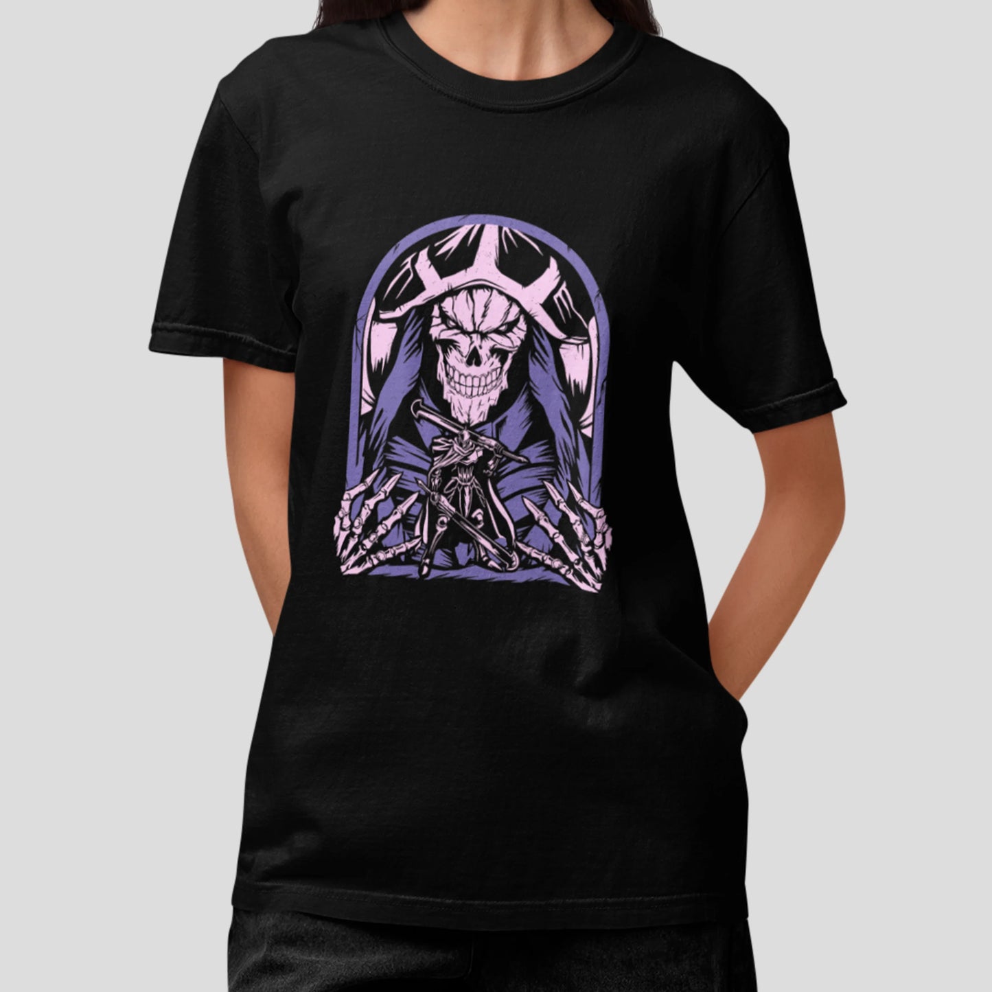Camiseta Básica Unissex Overlord Ainz Guerreiro e Mago