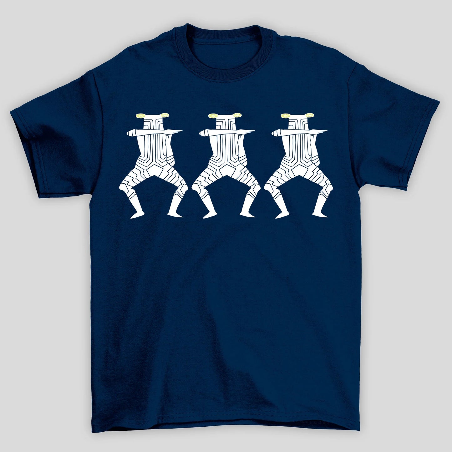 Camiseta Básica Unissex Dandadan 3 Alien Dançando