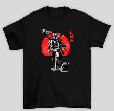 Camiseta Básica Unissex The Mandalorian Sol Japones