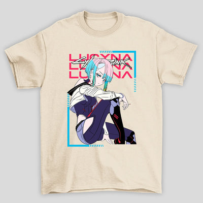 Camiseta Básica Unissex Lucy Sentada Cyberpunk Edgedruuners