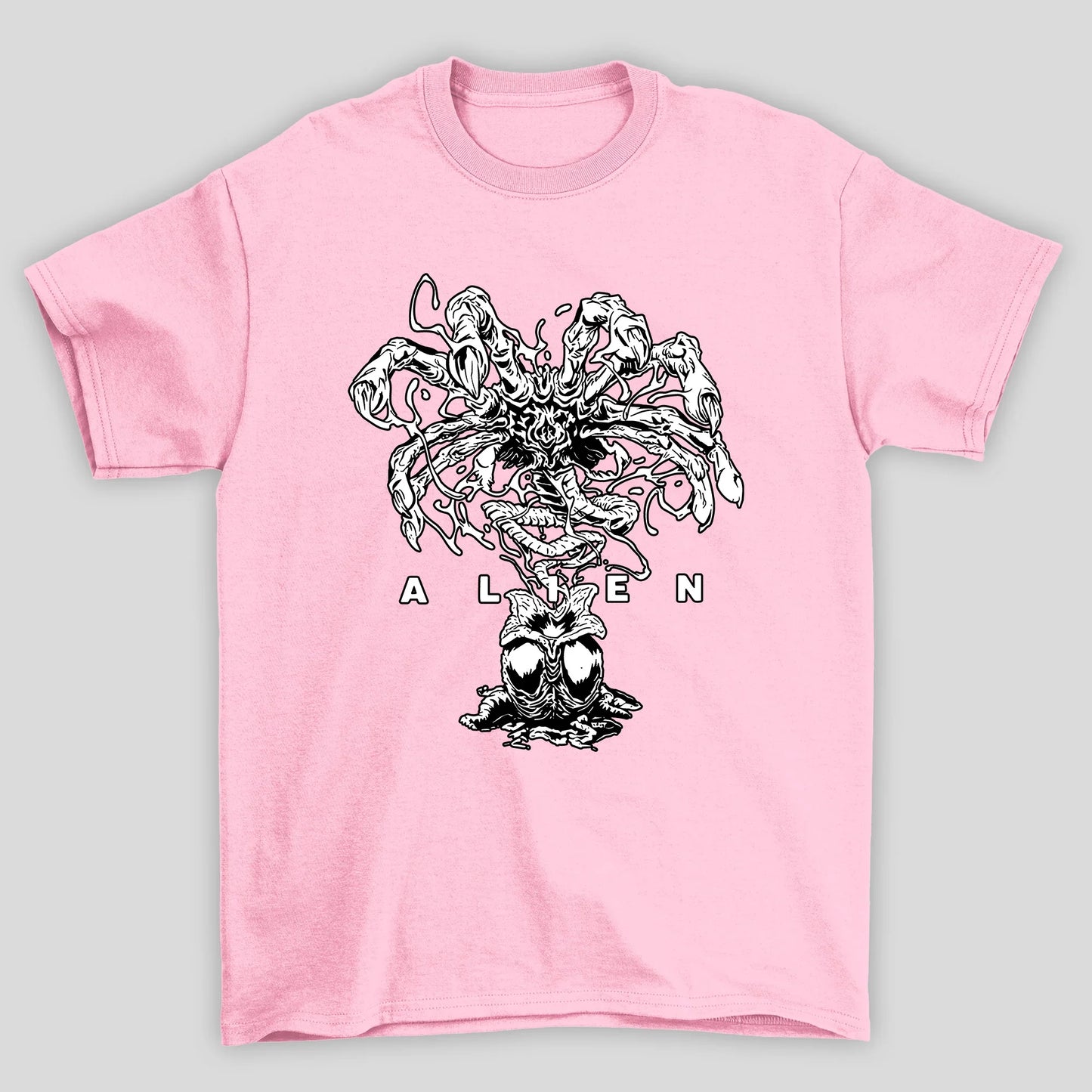 Camiseta Básica Unissex Alien Ovo