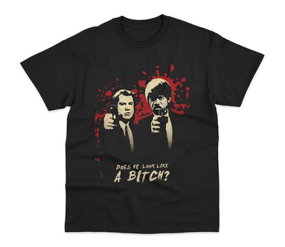 Camiseta Básica Unissex Pulp Fiction 1994 Does He Look Like a Bitch Preto