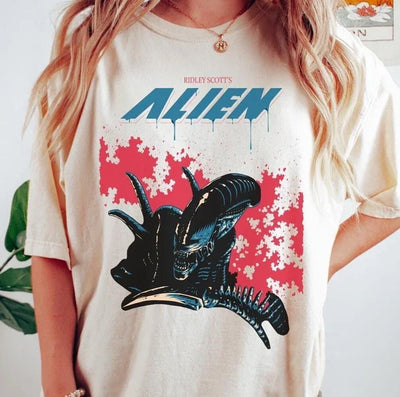 Camiseta Básica Unissex Retro Alien Movie