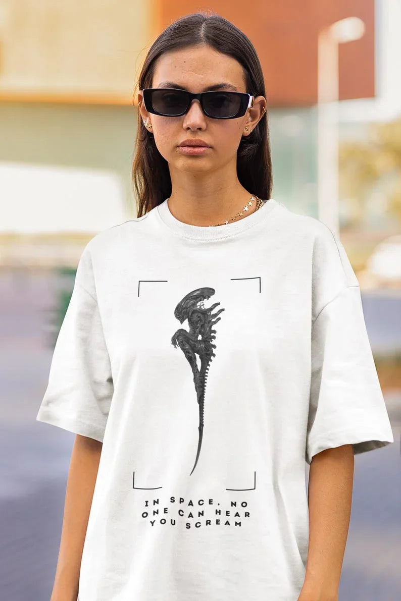 Camiseta Básica Unissex Vintage Alien