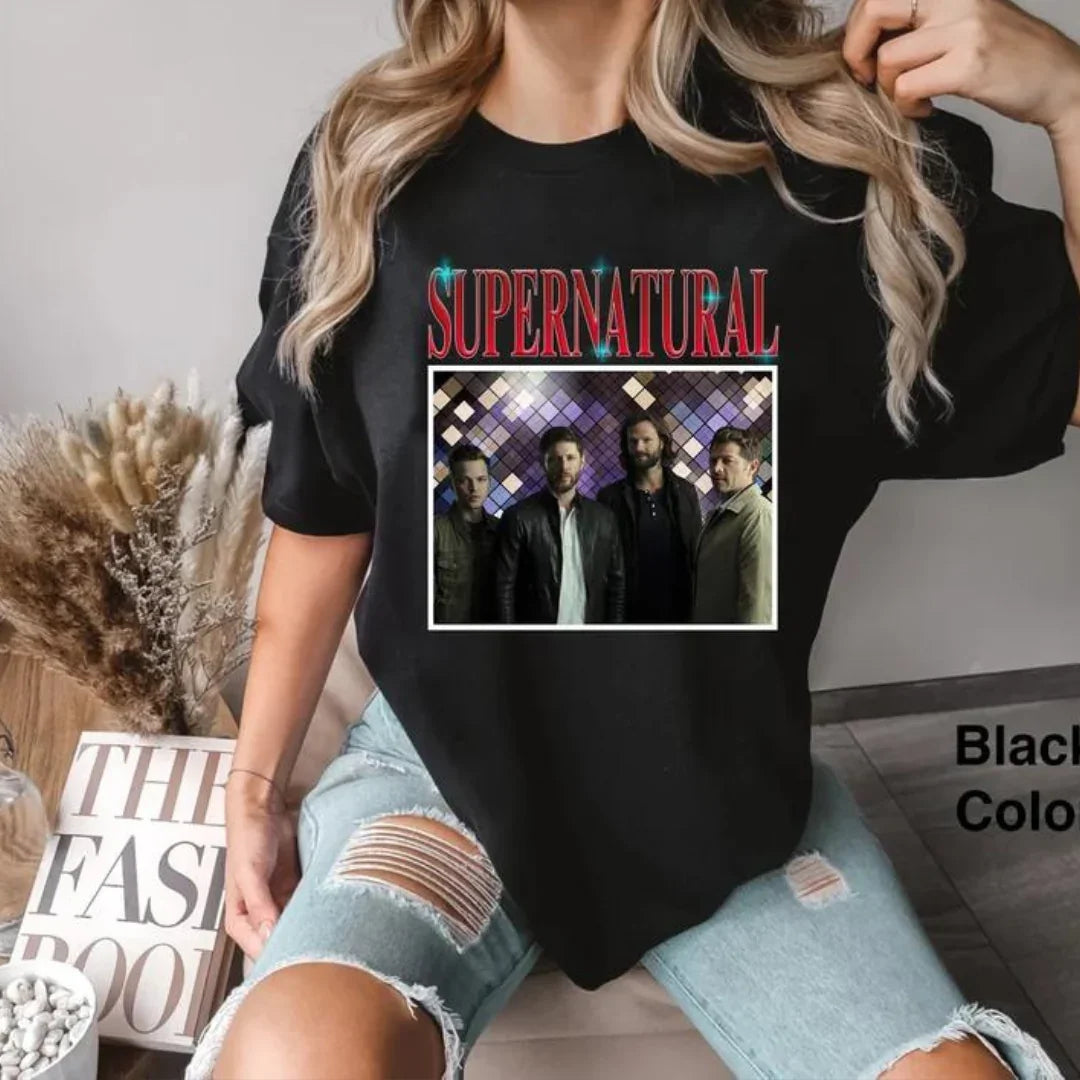 Camiseta Básica Unissex Casting Graphic Supernatural Preto