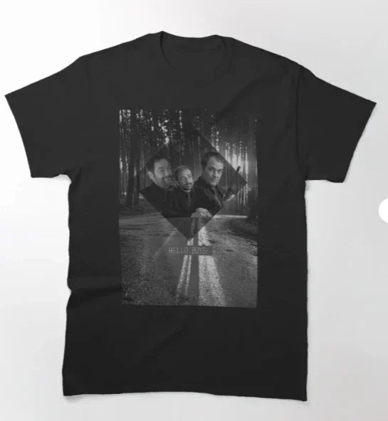 Camiseta Básica Unissex Crowley Collab Supernatural Preto