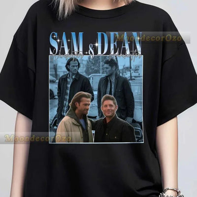 Camiseta Básica Unissex Sam and Dean Winchester Preto