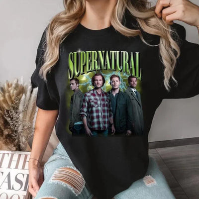 Camiseta Básica Unissex Sam and Dean Vintage Supernatural Preto