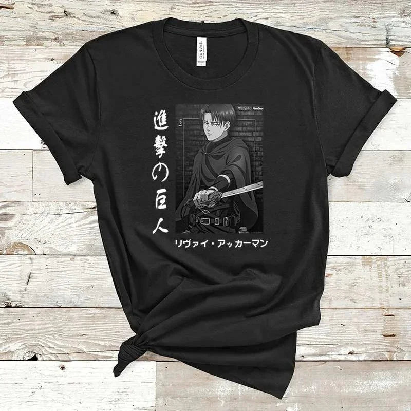 Camiseta Básica Preta Levi Ackerman Anime Attack on Titan