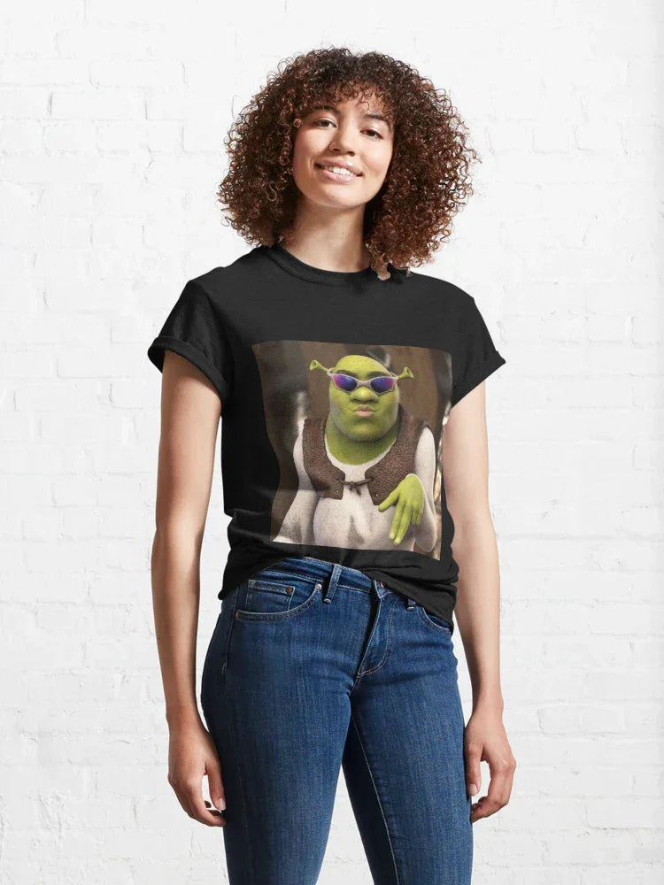 Camiseta Básica Unissex Shrek Fashion Pose Preto