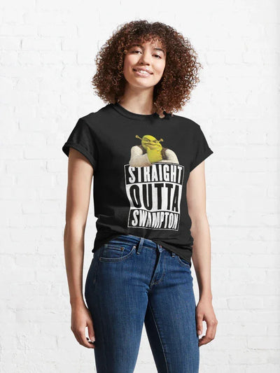 Camiseta Básica Unissex Straight Outta Swampton Shrek Preto