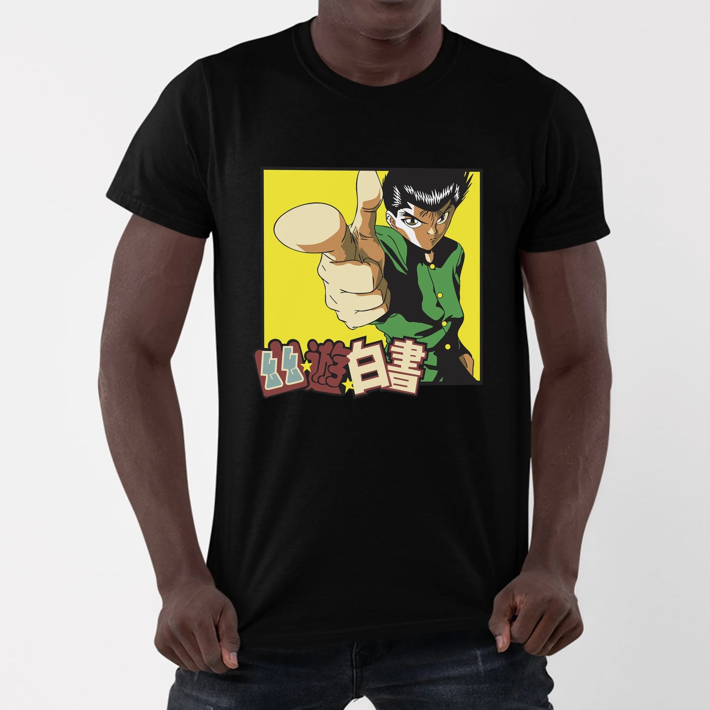 Homem usando Camiseta Básica Yusuke Urameshi Yu Yu Hakusho - preto