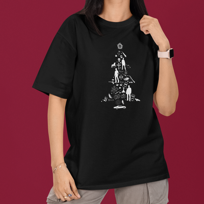 Camiseta Básica Unissex Supernatural Christmas Family