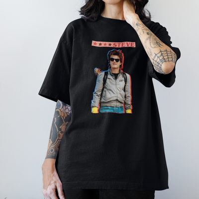 Camiseta Básica Unissex Stranger Things Steve