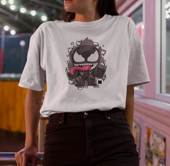 Camiseta Básica Unissex Venom Chibi Fofo