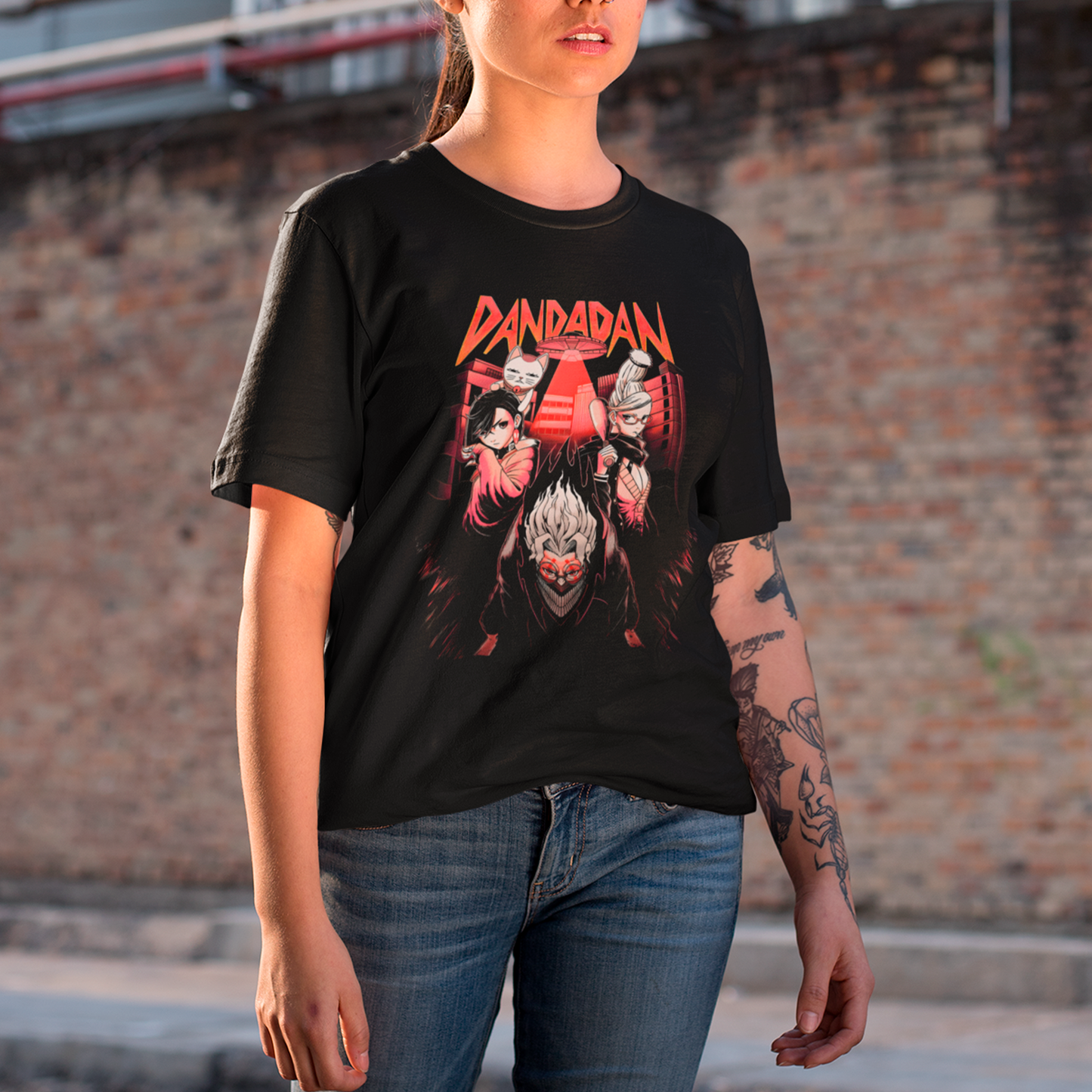 Camiseta Básica Unissex Dandadan Momo Seiko Okarun