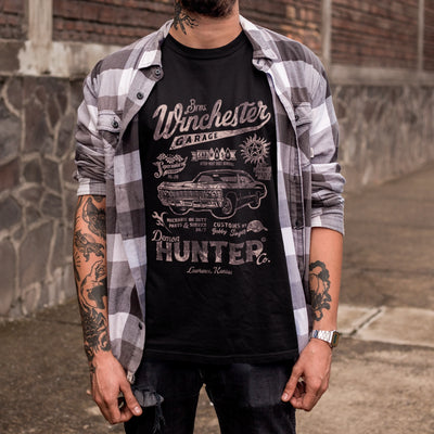 Camiseta Básica Unissex Bros Winchester Garage Supernatural
