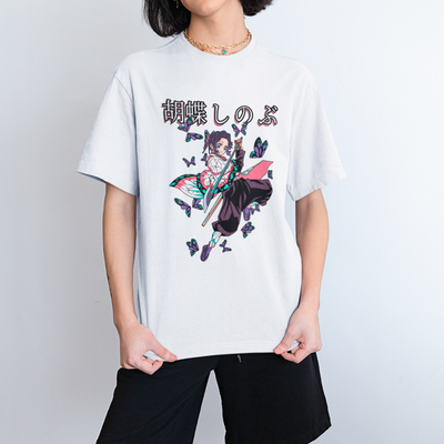 Camiseta Básica Unissex Demon Slayer Shinobu Espada