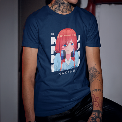 Camiseta Básica Unissex The Quintessential Quintuplets Miku Emburrada