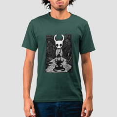 Camiseta Básica Unissex Hollow Knight Sombra