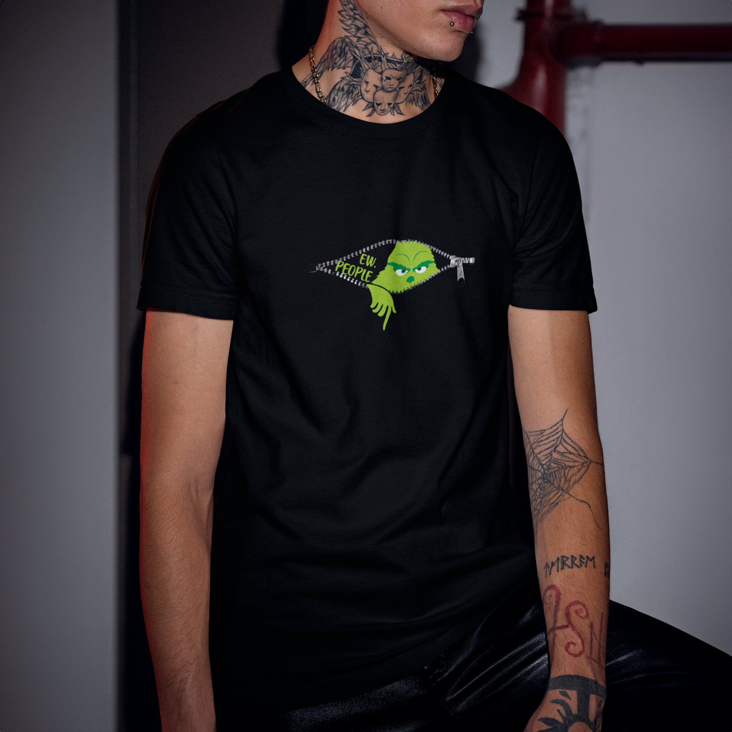 Camiseta Básica Unissex O Grinch Zíper