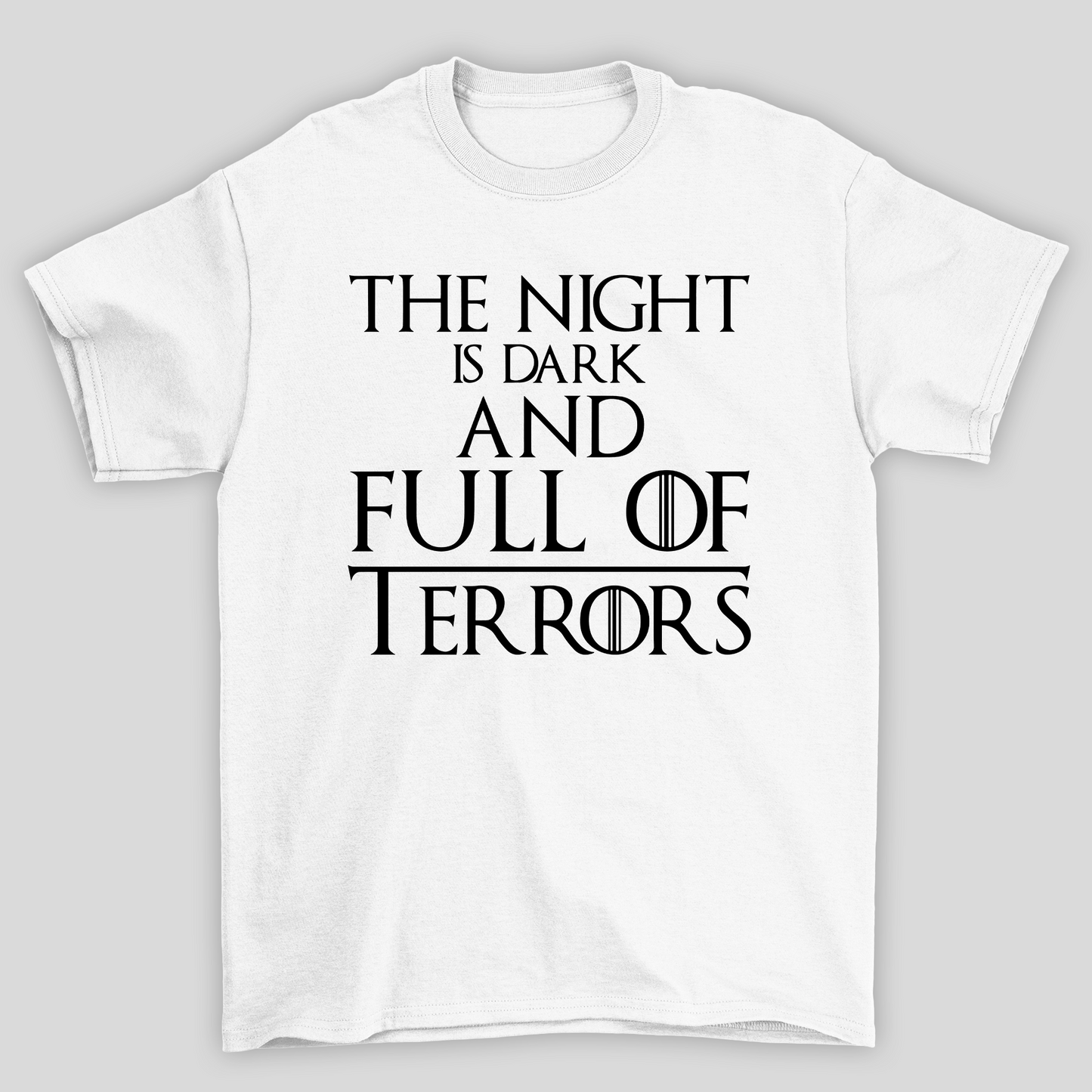 Camiseta Básica Unissex The Night Is Dark Game Of Thrones