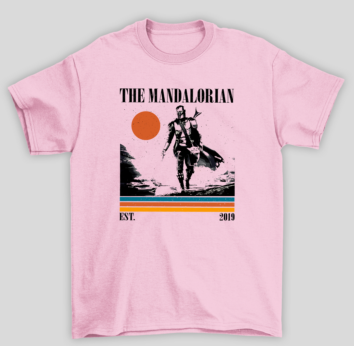 Camiseta Básica Unissex The Mandalorian EST 2019 Sol