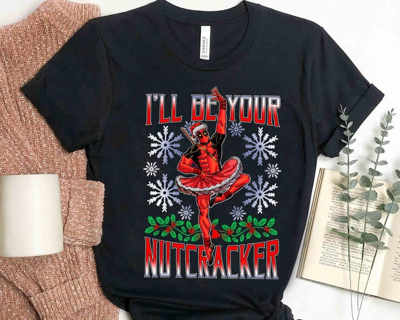 Camiseta Básica Unissex Deadpool Bailarina Preto