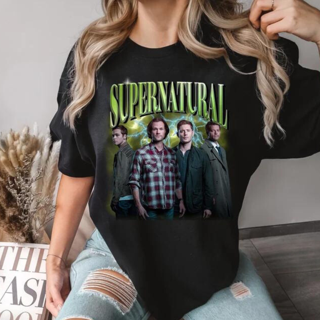Camiseta Básica Unissex Sam and Dean Vintage Supernatural Preto
