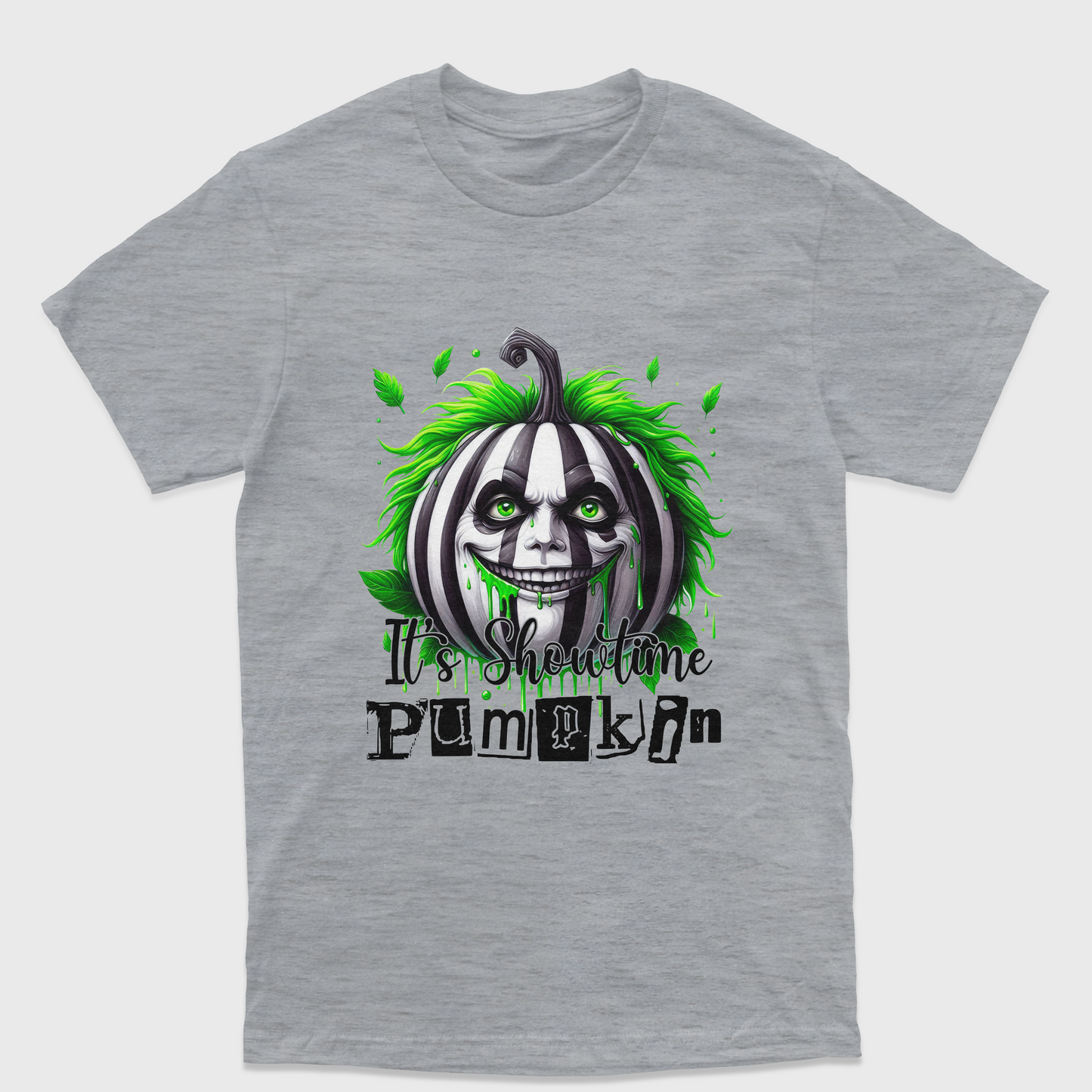 Camiseta Básica Unissex It's Show time Pumpkim Beetlejuice