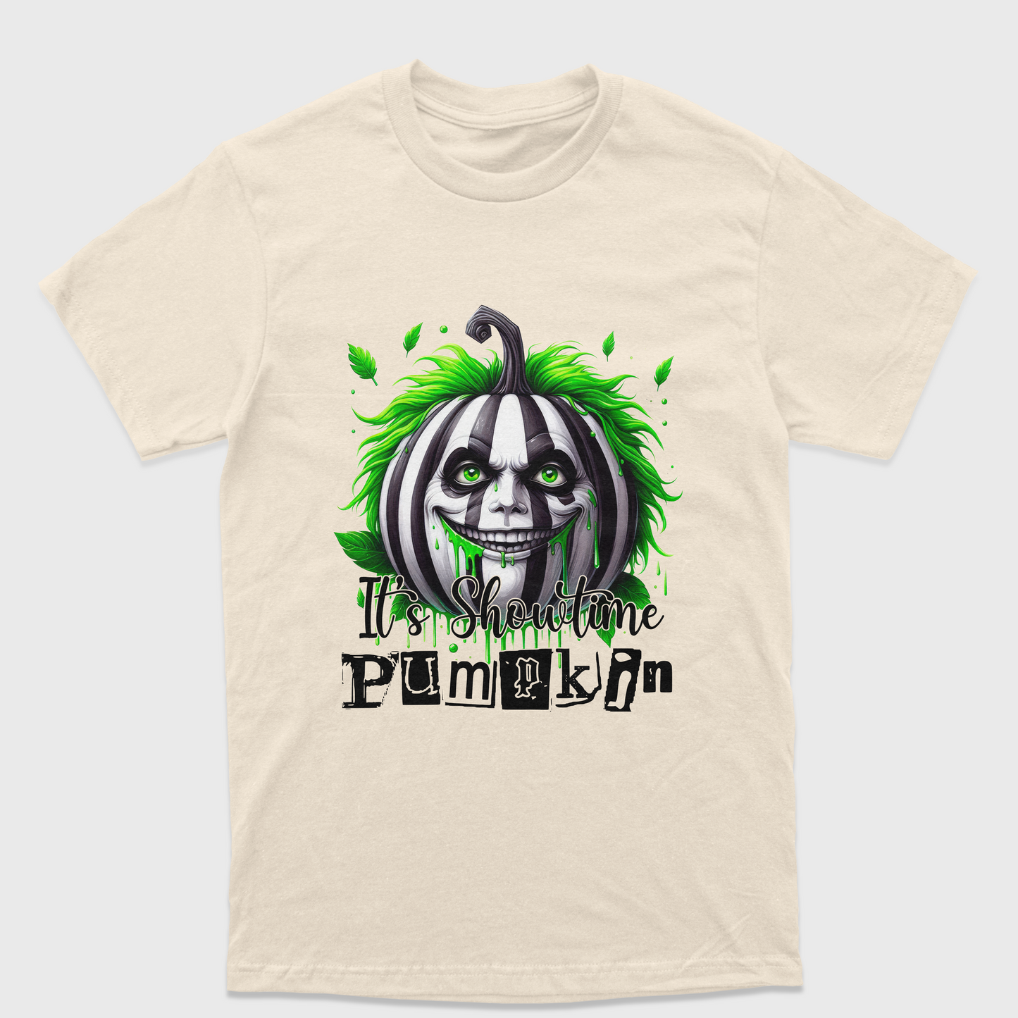 Camiseta Básica Unissex It's Show time Pumpkim Beetlejuice