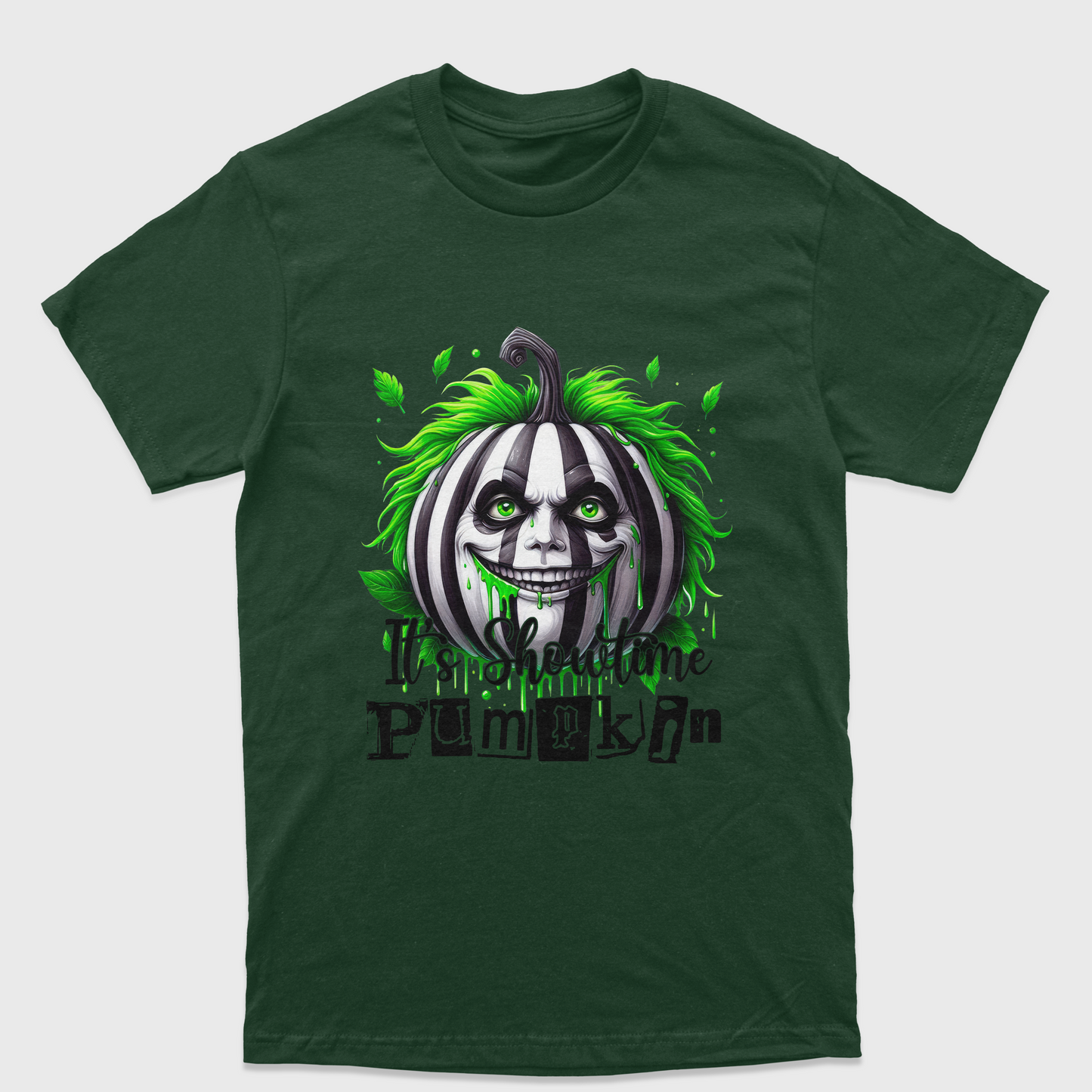 Camiseta Básica Unissex It's Show time Pumpkim Beetlejuice
