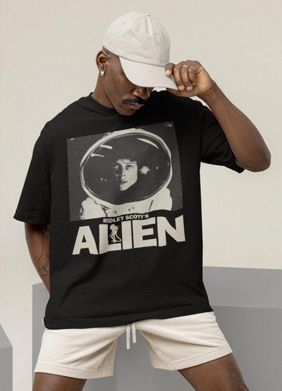 Camiseta Básica Unissex Vintage Alien Movie 1979 Astronauta Preto