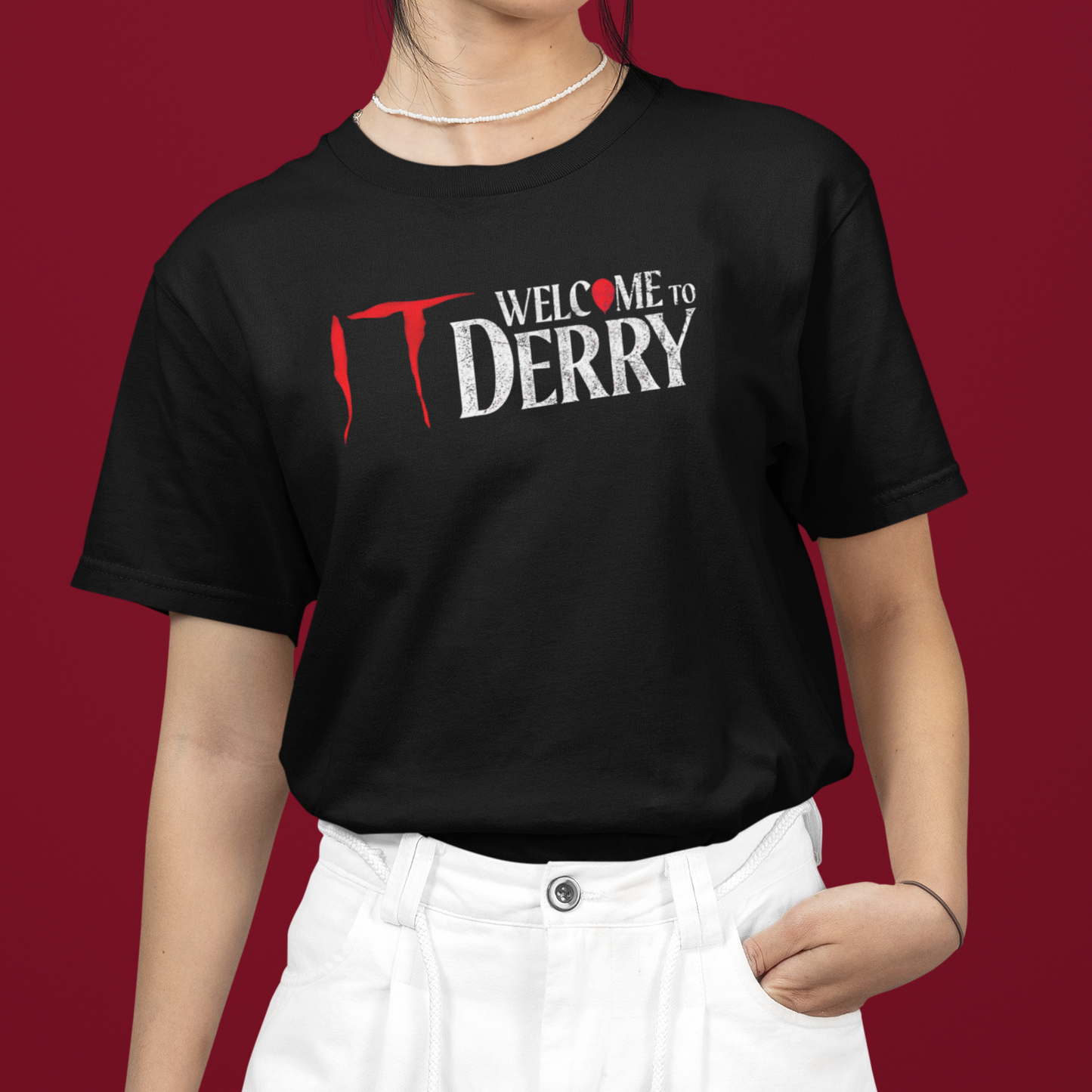 Camiseta Básica Unissex IT: Bem Vindos A Derry Logo Name