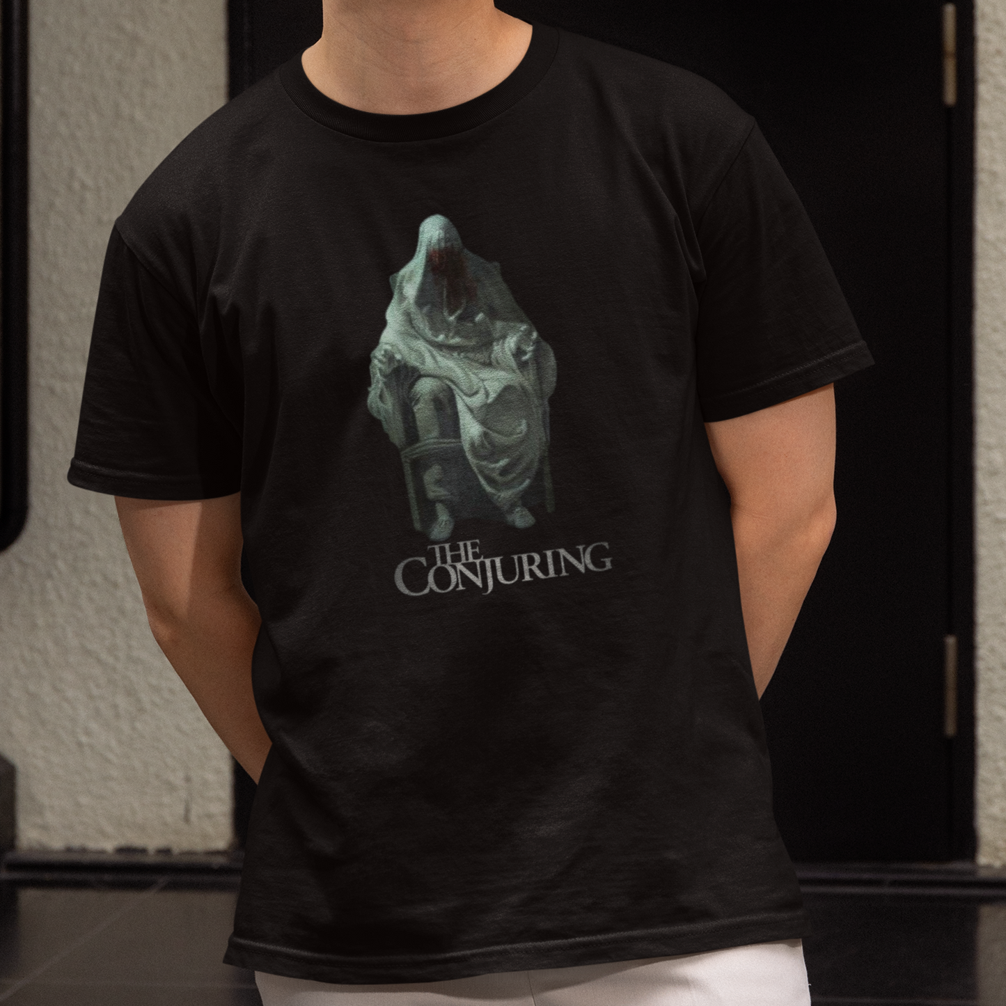 Camiseta Básica Unissex Invocação do Mal Movie