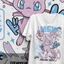 Camiseta Básica Unissex Pokemon Mew Collab- Branco