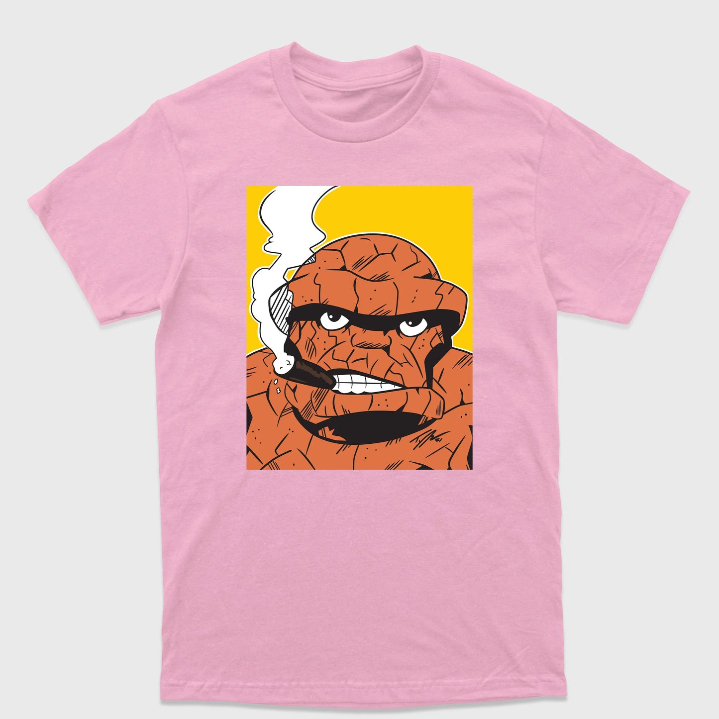 Camiseta Básica Coisa Fumando Quarteto Fantástico Rosa Bebê